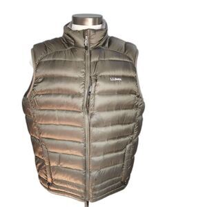 L.L. Bean Down Filled Taupe Puffer Vest Size XL